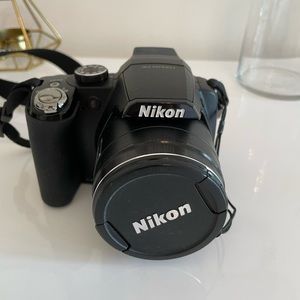 Nikon COOLPIX P90 Camera